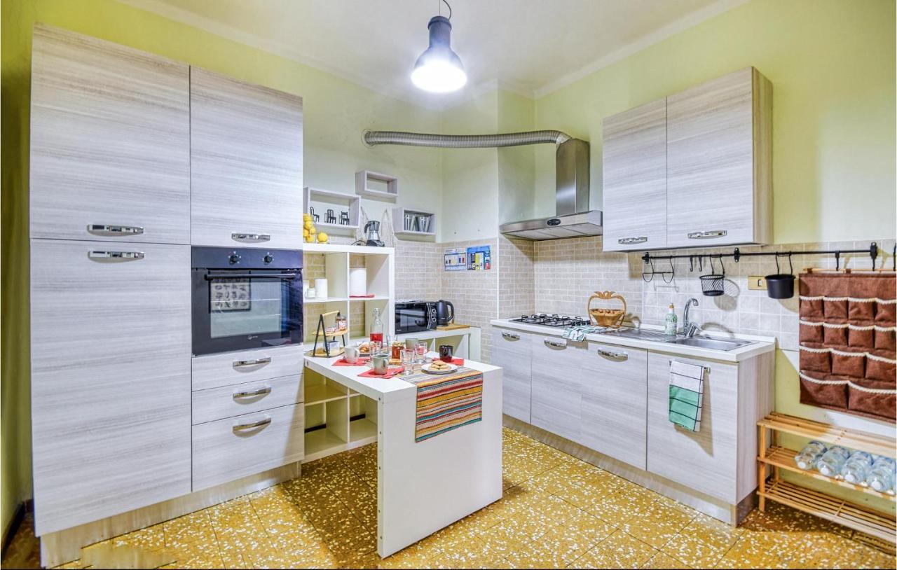 2 Bedroom Beautiful In Villanova Dalbenga Holiday home